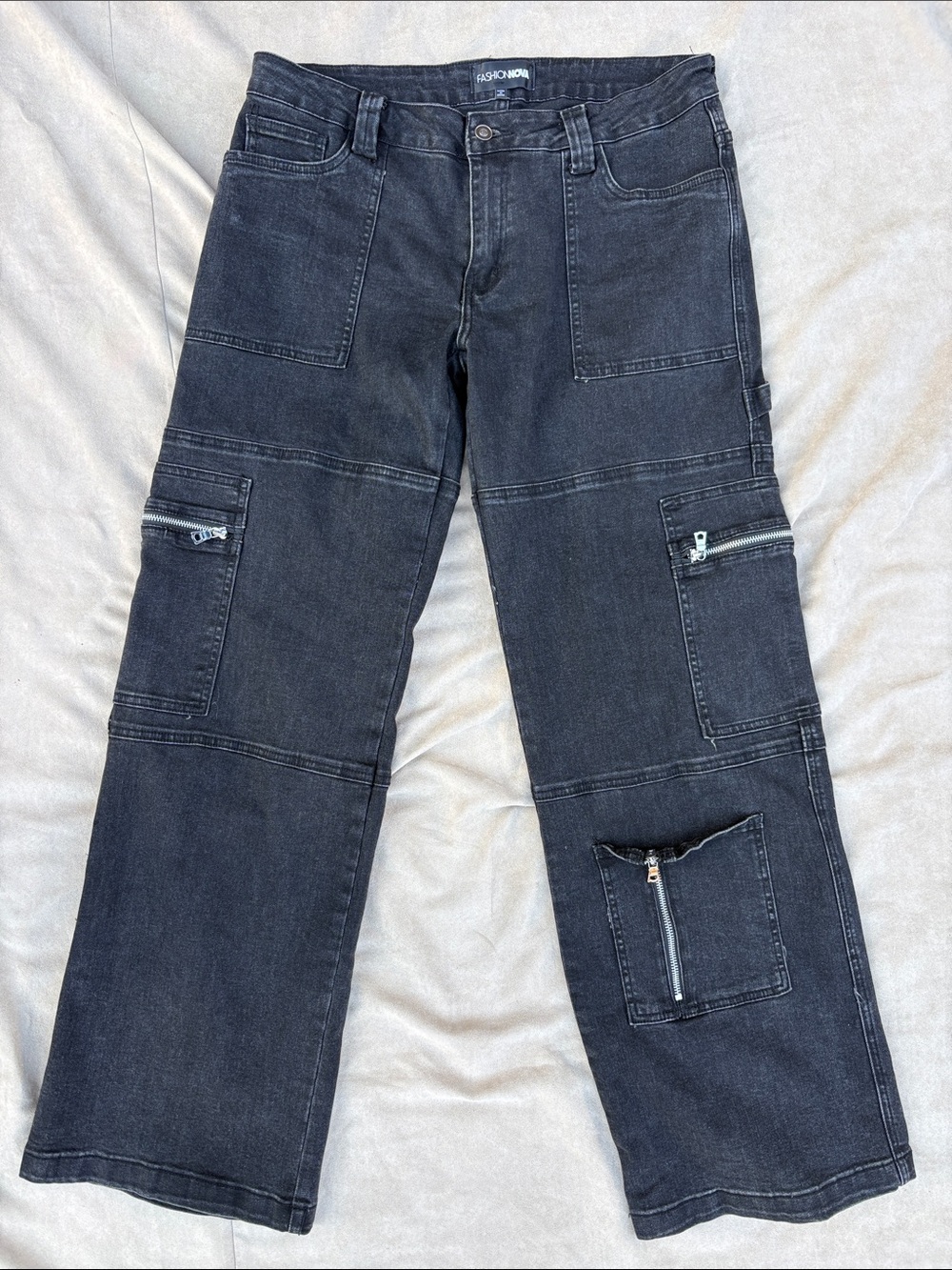 🍎FASHION NOVA Black Denim Carpenter Cargo Multiple Pockets Zipper Flare Jeans 15